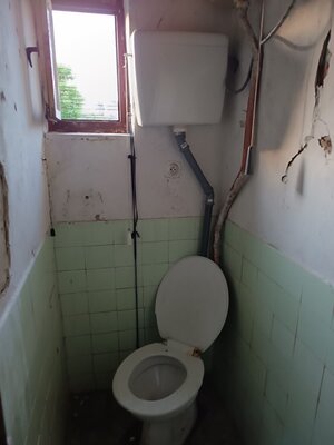 Rodinný dom na rekonštrukciu blízko centra mesta – Nová Baňa — foto 13