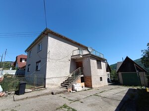 Na predaj rodinný dom s dvomi bytmi v Novej Bani — foto 1