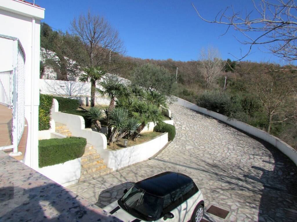 Samostatne stojaci dom na predaj, Razanac — foto 5