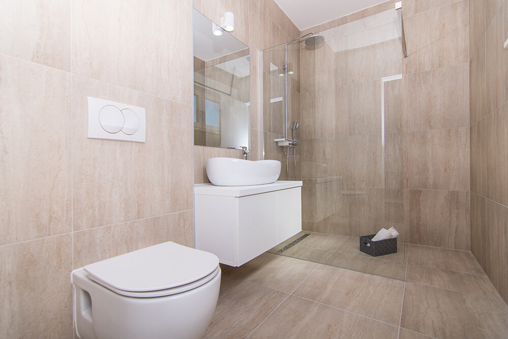 MODERNÍ LUXUSNÍ VILA 350 M OD MOŘE, KAŠTEL KAMBELOVAC — foto 14