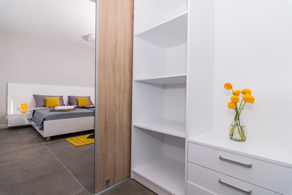 MODERNÍ LUXUSNÍ VILA 350 M OD MOŘE, KAŠTEL KAMBELOVAC — foto 7