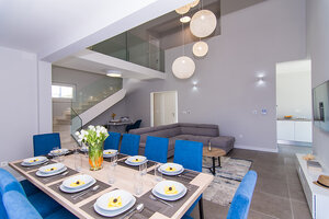 MODERNÍ LUXUSNÍ VILA 350 M OD MOŘE, KAŠTEL KAMBELOVAC — foto 4