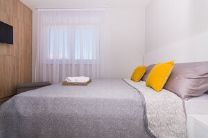 MODERNÍ LUXUSNÍ VILA 350 M OD MOŘE, KAŠTEL KAMBELOVAC — foto 10