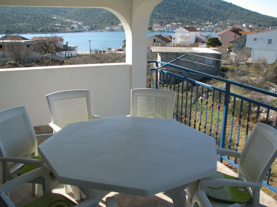 APARTMÁNOVÝ DŮM, MARINA-VINIŠĆE — foto 6