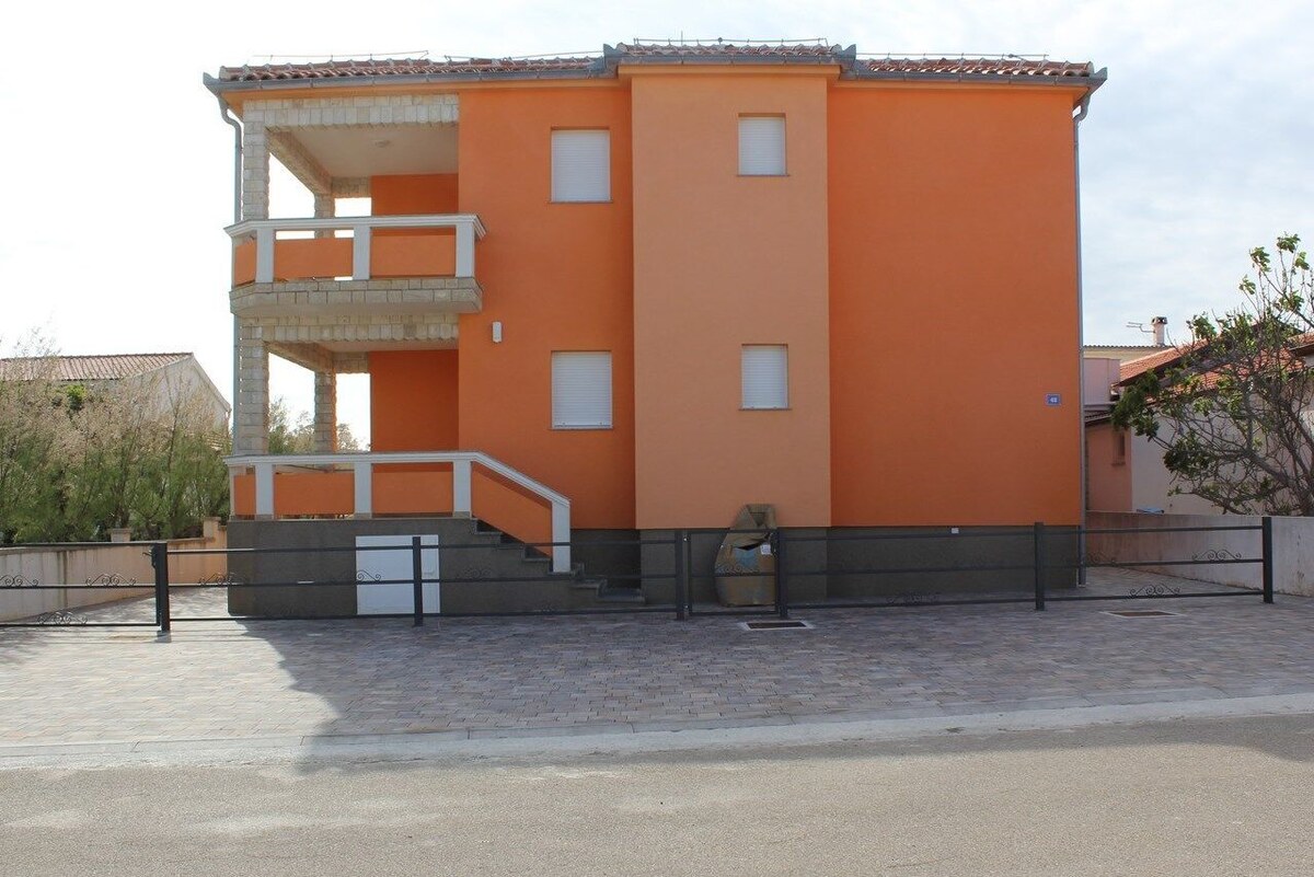 Apartmánový dům - novostavba, Vir — foto 2