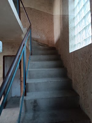 Rodinný dom na rekonštrukciu blízko centra mesta – Nová Baňa — foto 11