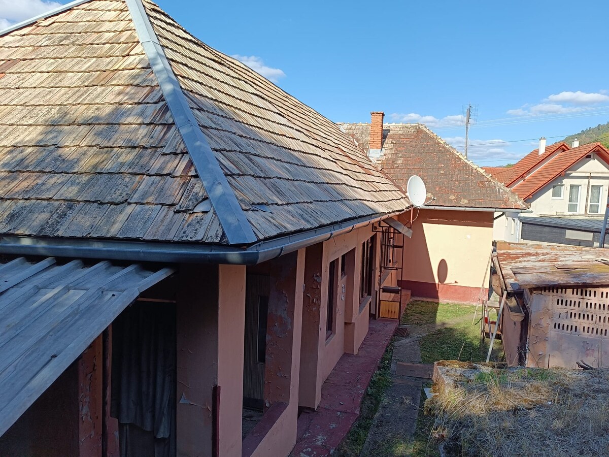 NA PREDAJ  RODINNÝ DOM  V OBCI BREHY — foto 4