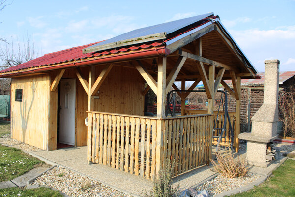 EXKLUZÍVNE- SPEKTRUM REALITY- Na Predaj záhradná chatka s pozemkom 218 m2,, záhradkárska osada " Partizánske