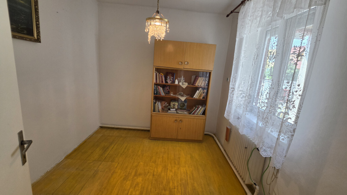 Predám Rodinný dom na Milionárskej štvrti Nové Zámky — foto 9
