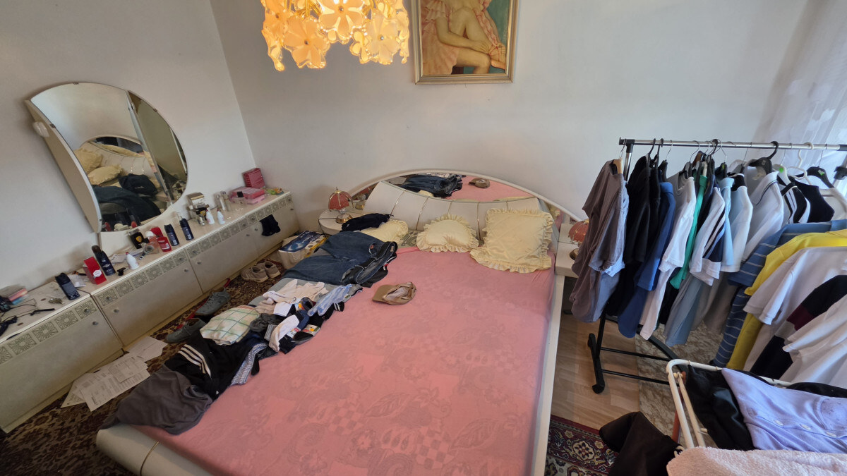 Na PREDAJ 4 izbový byt v lukratívnej časti mesta Nové Zámky — foto 2