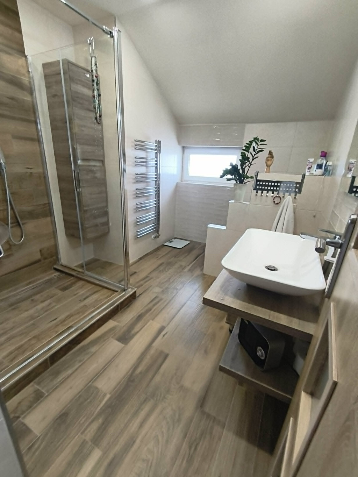 Predám krásný 5 izbový poschodový dom v meste Nesvady — foto 7