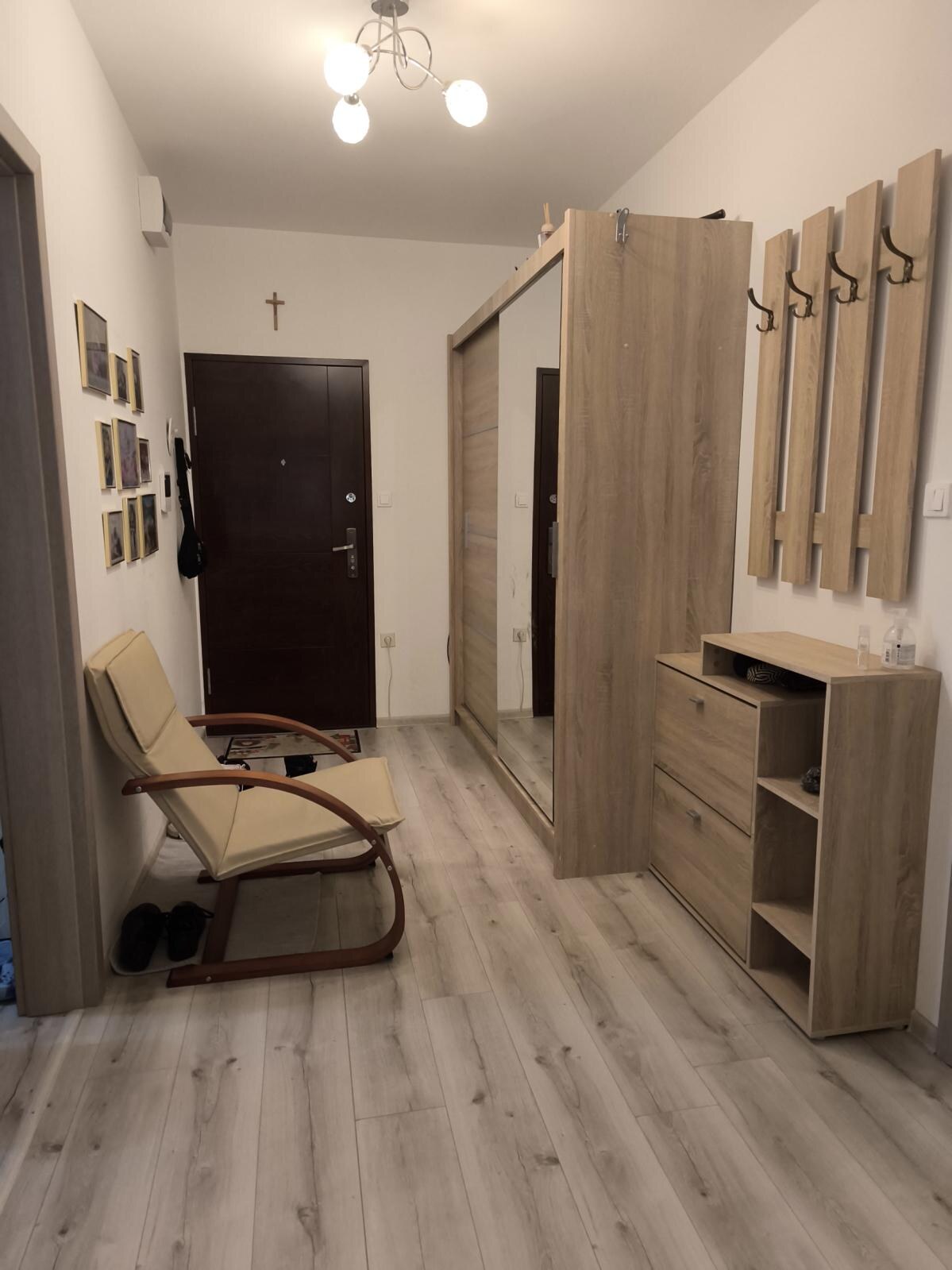 REZERVOVANÉ, Priestranný 3-izbový byt po kompletnej rekonštrukcii v Hurbanove — foto 5