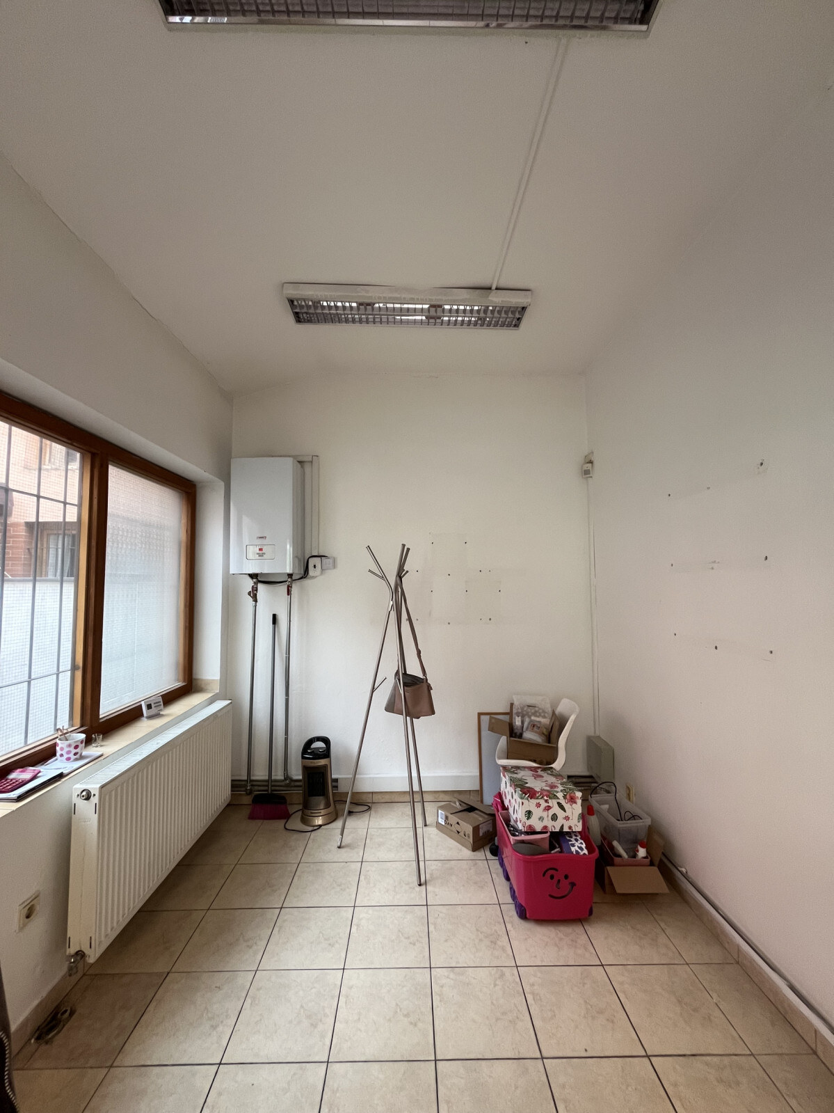 Ponúkame Vám na prenájom obchodný priestor v centre mesta Nové Zámky — foto 4