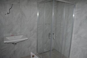 POSLEDNÝ 3 IZBOVÝ BYT NA PREDAJ!! Moderné bývanie v srdci Šurian . Komfort, štýl a jedinečná lokalita na dosah. — foto 8