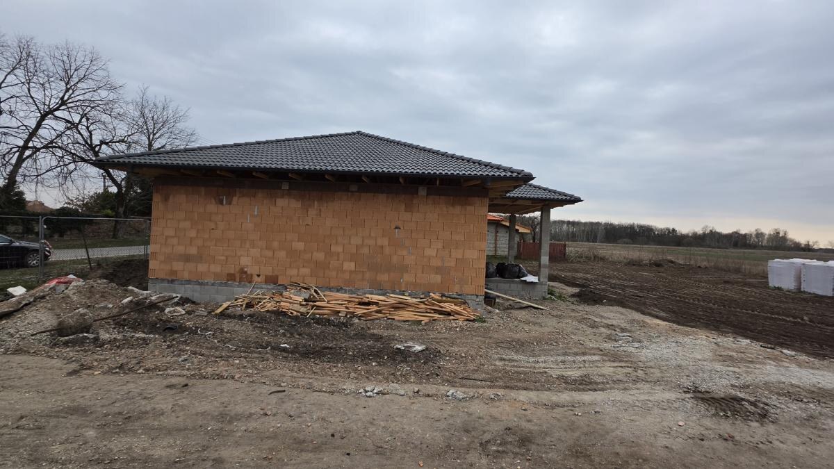 NOVINKA Ponúkam na predaj 4 izbovú NOVOSTAVBU v obci ANDOVCE — foto 4