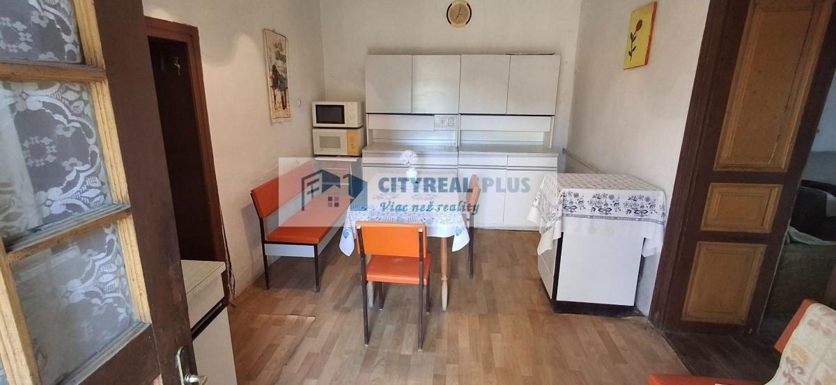 ZNÍŽENÁ CENA! Ponúkame na predaj sedliacky dom v Tvrdošovciach — foto 8