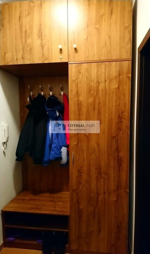 Predám zariadený apartmán s balkónom  Podhájska — foto 6
