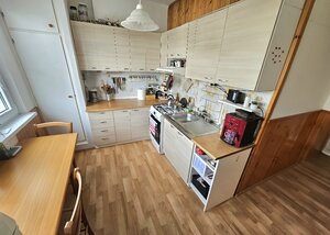 3 izbový byt Bánovce nad Bebravou / CENTRUM/ LOGGIA /PIVNICA — foto 5