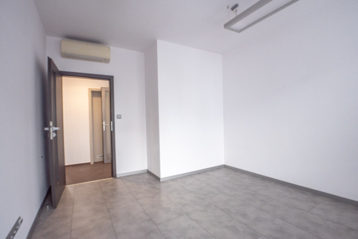 Moderné a luxusné administratívne priestory s terasou, 124 m2,Dunajská — foto 7