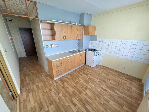 REZERVOVANE/1 izbový byt Bánovce nad Bebravou/DUBNIČKA/34 m2/2 xLOGGIA