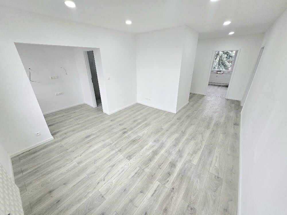 3 izbový byt Bánovce nad Bebravou/CENTRUM- STRED/NOVÁ REKONŠTRUKCIA — foto 2