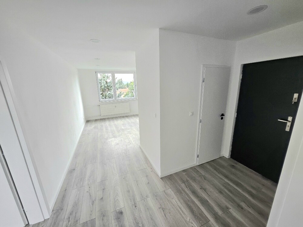 3 izbový byt Bánovce nad Bebravou/CENTRUM- STRED/NOVÁ REKONŠTRUKCIA — foto 3