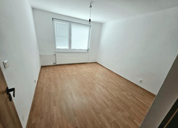 REZERVOVANÉ /GARSÓNKA Bánovce nad Bebravou /CENTRUM/20m2/