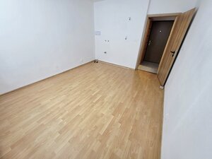 REZERVOVANÉ /GARSÓNKA Bánovce nad Bebravou /CENTRUM/20m2/ — foto 2