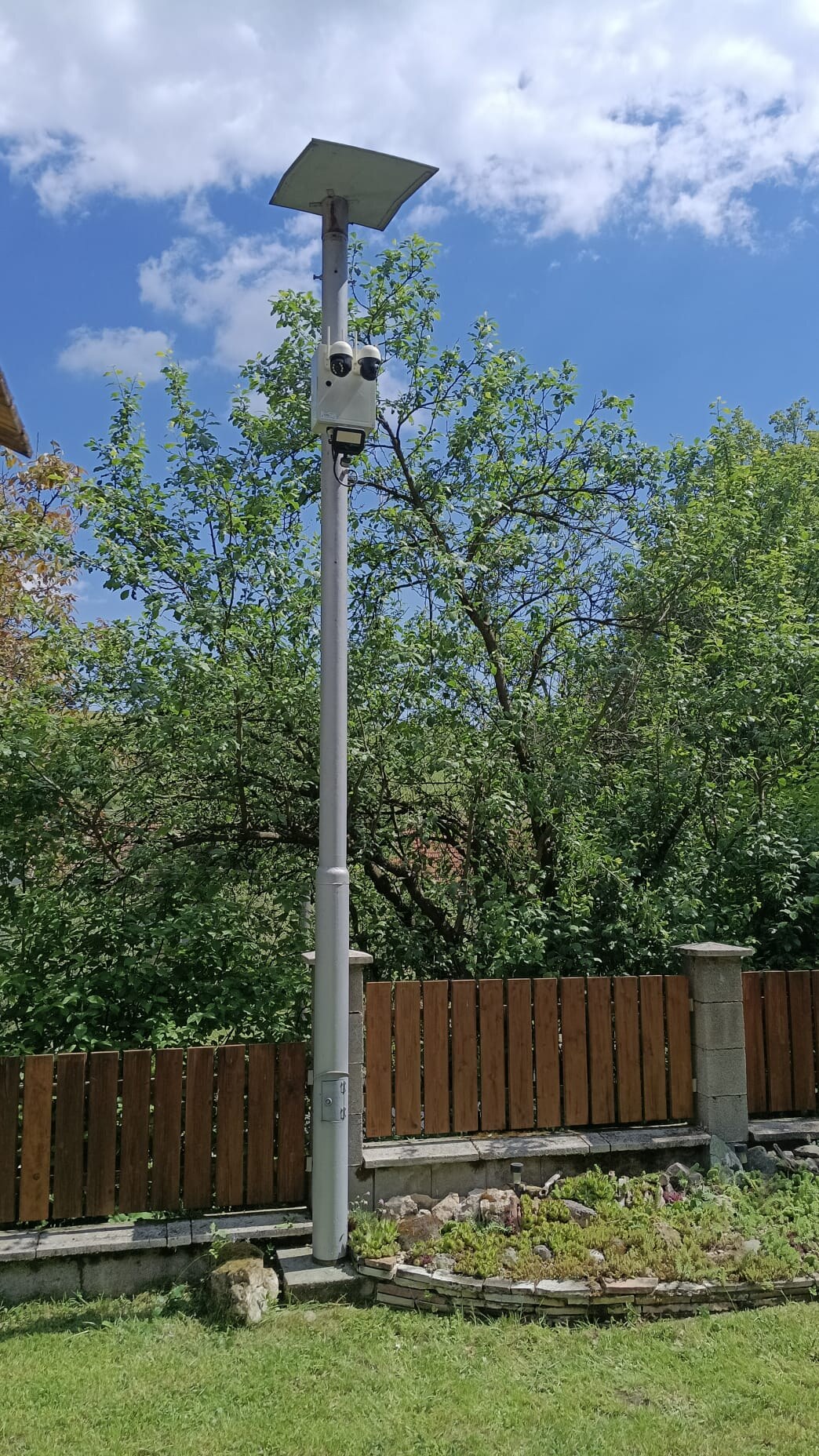 Víkendová chalupa Mikušovce, pozemok 281m2 — foto 3