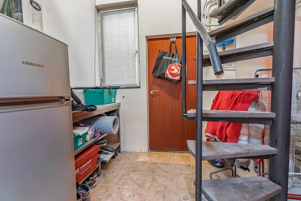 Na prenájom priestor, 169 m², Rybničná ul., BA – Vajnory, ihneď voľný — foto 9
