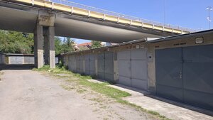 NA PREDAJ MUROVANÁ GARÁŽ S ELEKTRINOU 18 m² ZVOLEN – BLÍZKO CENTRA — foto 3