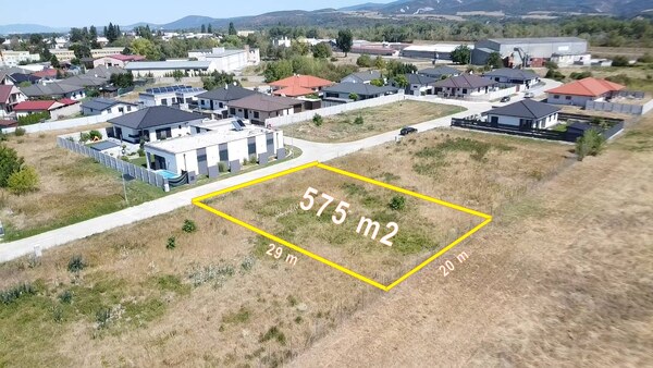 Stavebný pozemok 575 m2, Horná Streda