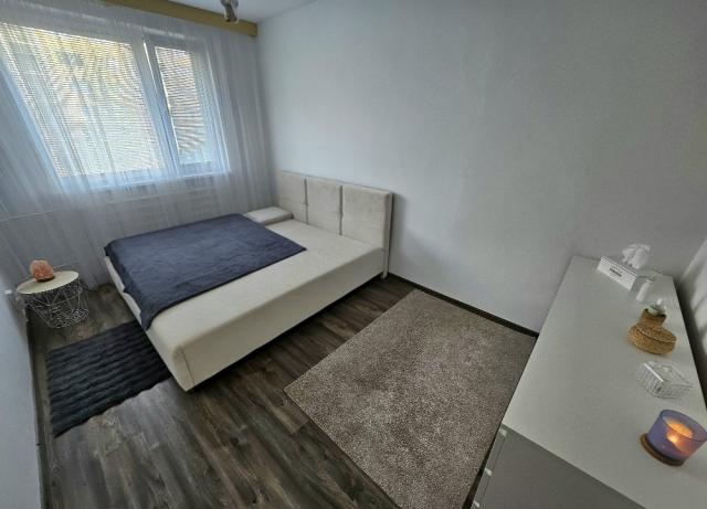 PRENÁJOM Bánovce nad Bebravou/3 IZBOVÝ BYT/ DUBNIČKA/ LOGGIA/ PIVNICA — foto 4