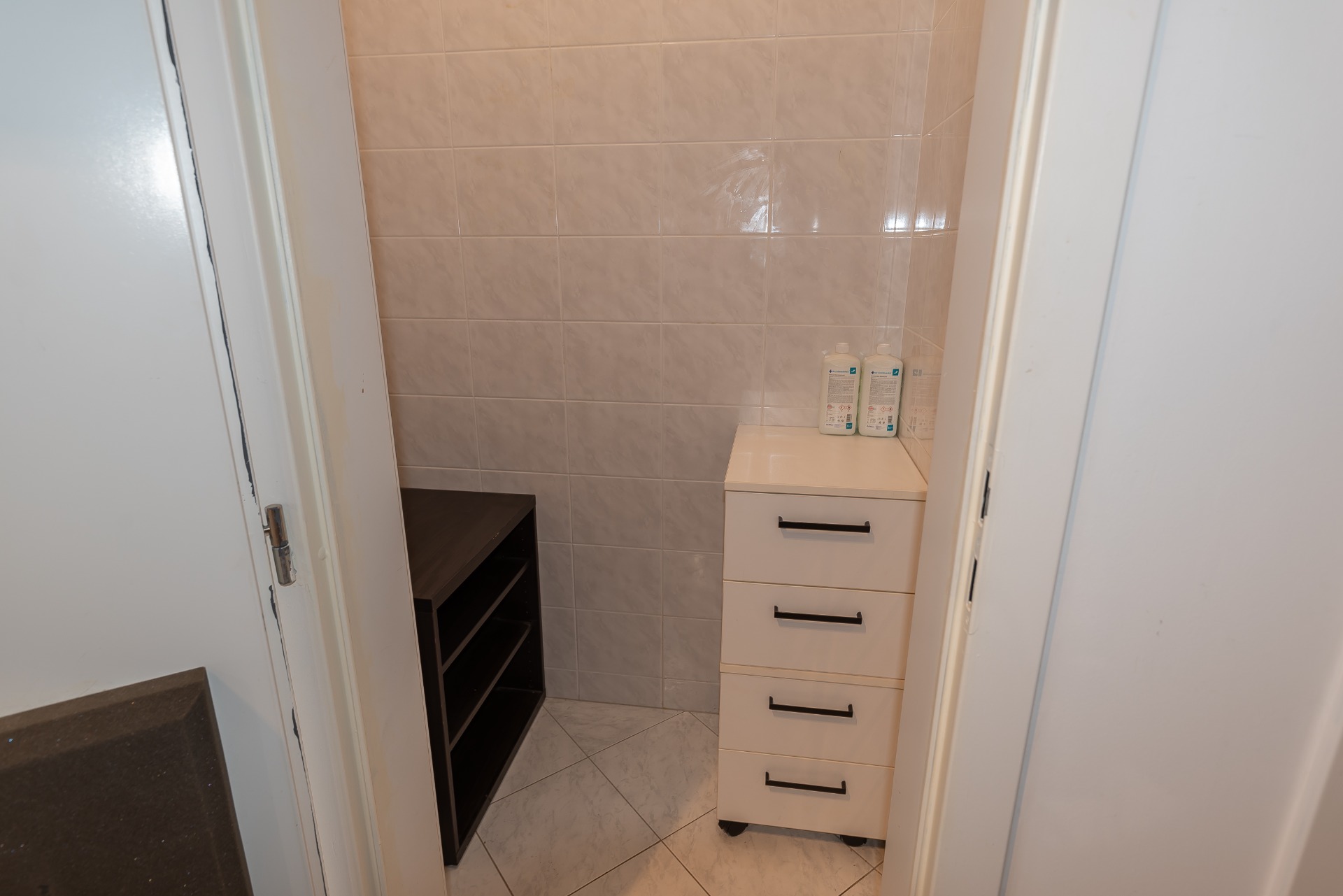 Na prenájom reprezentatívny  priestor 231 m² –  Dunajská ulica - BA -I — foto 8