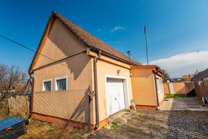 Útulný rodinný dom s garážou a krbom v pokojnej obci Závod – len 45 km — foto 1