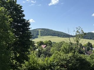 KRÁSNY rekreačný pozemok 709 m2 Zliechov - SUPER CENA — foto 10