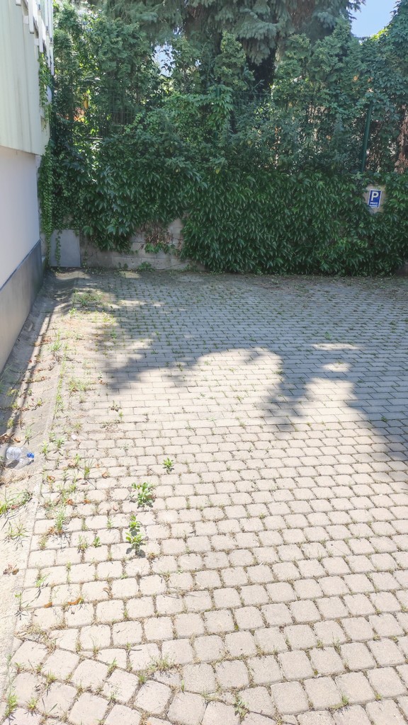 Prenájom parkovacieho miesta, blízke centrum-Piešťany — foto 3