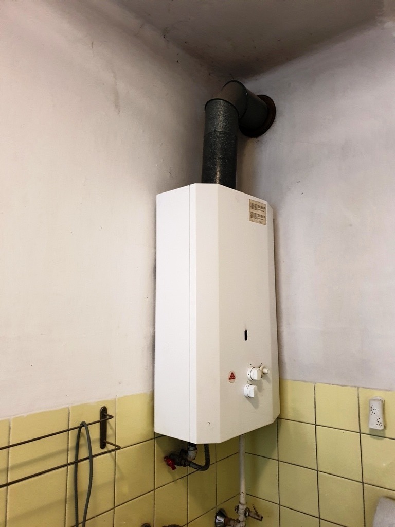2-podlažný rodinný dom 320 m2 s pozemkom 1518 m2 - Bzince p. Javorinou — foto 19