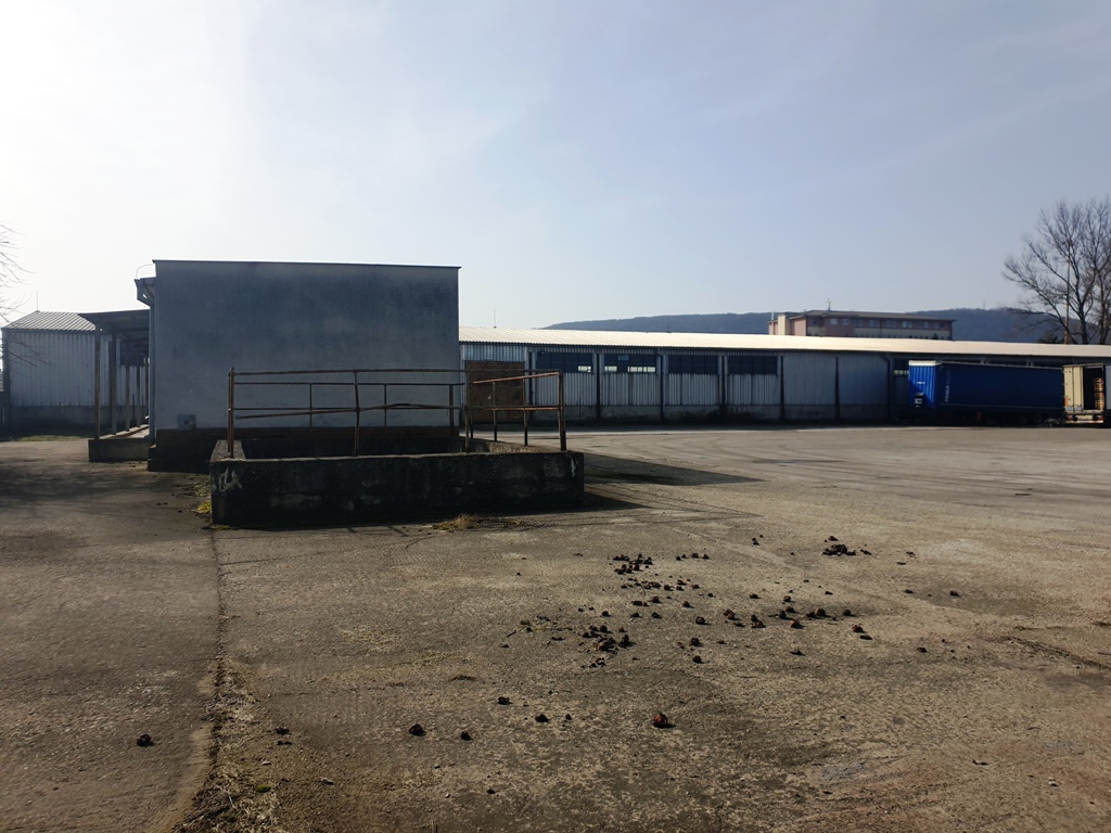 Na predaj areál 8700 m2 s halami 1510 m2 - Trenčianske Bohuslavice — foto 12