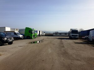 Na predaj areál 8700 m2 s halami 1510 m2 - Trenčianske Bohuslavice — foto 1