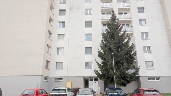 REZERVOVANÉ*** Veľký 4-izbový byt, 90m2, Piešťany