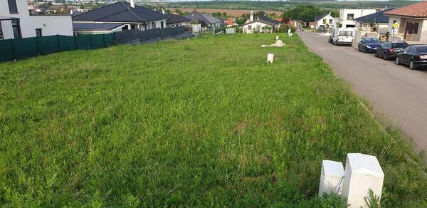 Stavebný pozemok 659 m2 Nitra - Párovské Háje