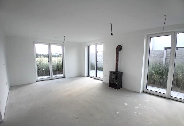 Predaj moderná novostavba - bungalov, v krásnom, tichom prostredí, Bru