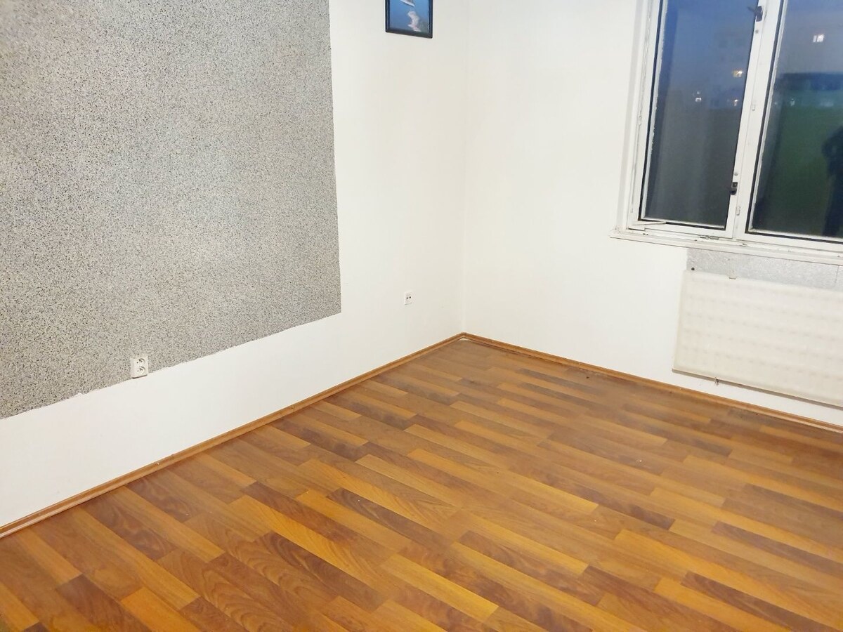 3 izbový byt Bánovce nad Bebravou  / DUBNIČKA  / 70m2 / LOGGIA / PIVNI