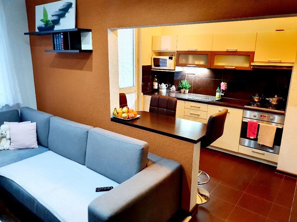 REZERVOVANÉ /2 izbový byt Bánovce nad Bebravou   / 52m2 / DUBNIČKA / L — foto 2