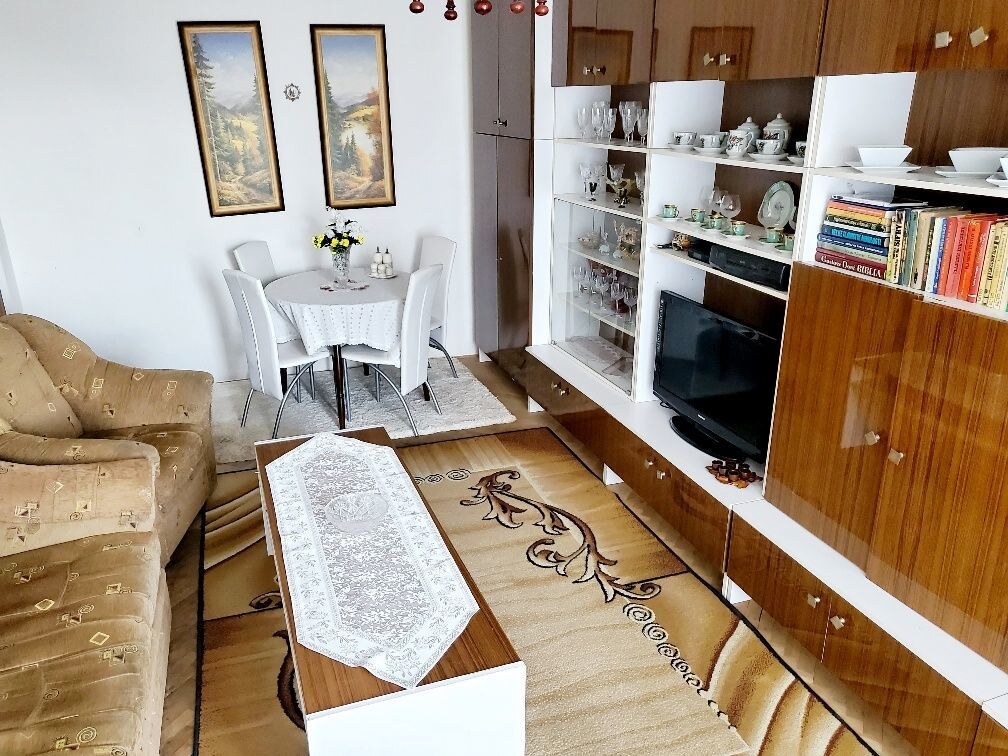 3 izbový byt Bánovce nad Bebravou   / CENTRUM / STRED /66m2 / BALKÓN — foto 2