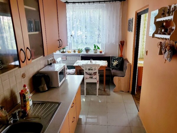 3 izbový byt Bánovce nad Bebravou   / CENTRUM / STRED /66m2 / BALKÓN