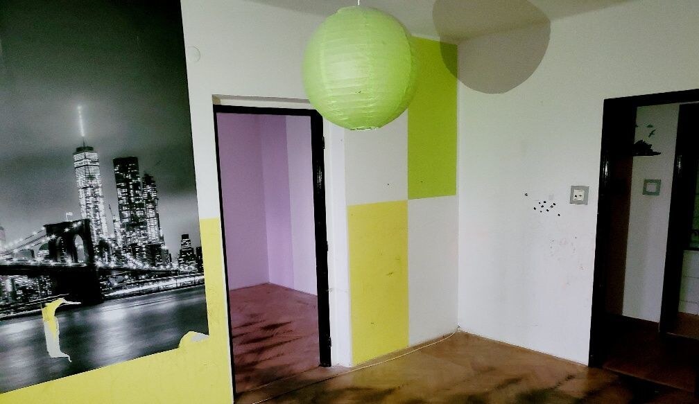 2 izbový  byt  Bánovce nad Bebravou, CENTRUM, 52 m2 ,LOGGIA ,PIVNICA