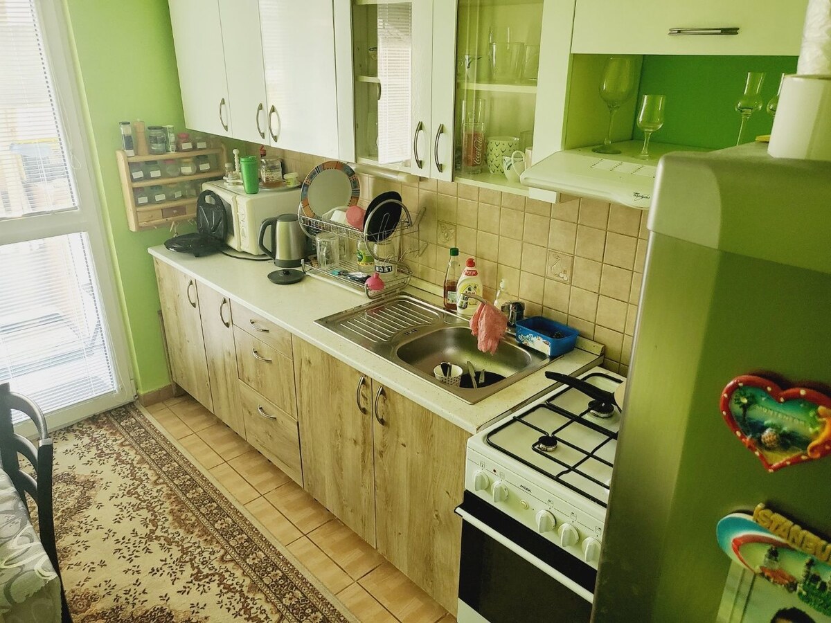 2 izbový  byt  Bánovce nad Bebravou, DUBNIČKA  52 m2 ,LOGGIA ,PIVNICA
