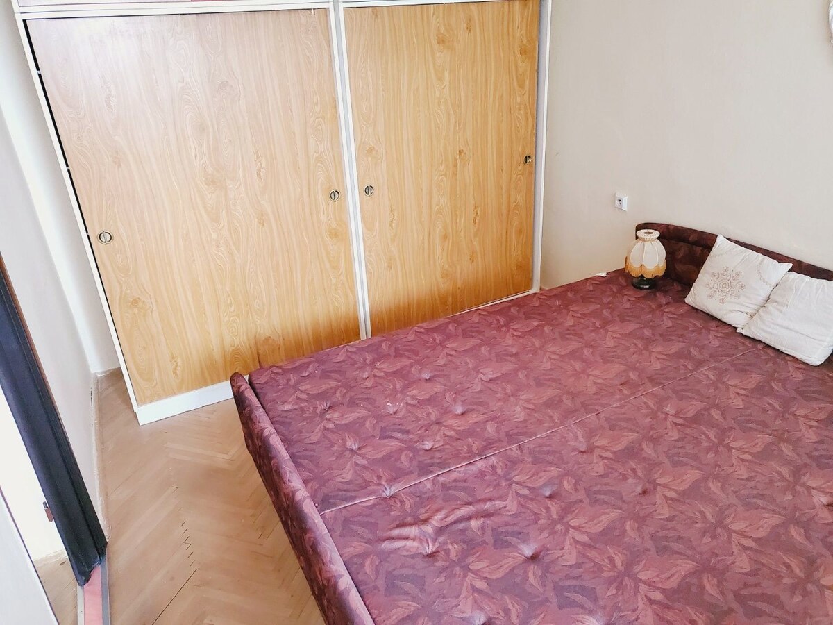 2 izbový  byt  Bánovce nad Bebravou, CENTRUM, 53 m2 ,LOGGIA ,PIVNICA — foto 3